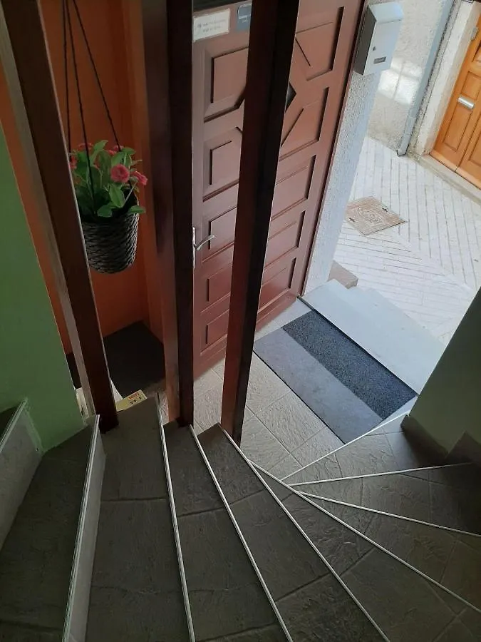 Old Town Cres Apartments 0*,  Croatia